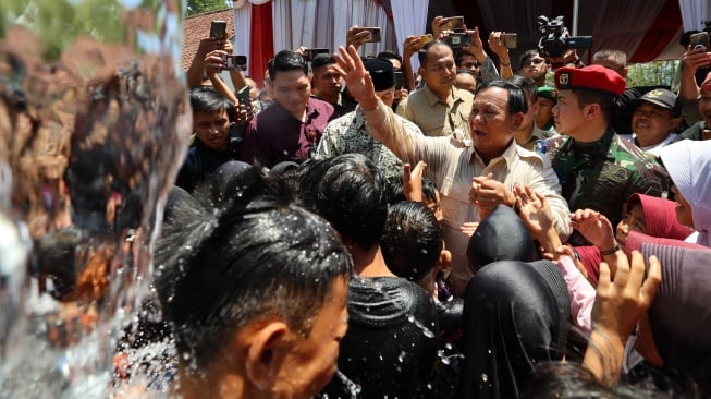 Resmikan 5 Titik Bantuan Air Bersih di Kuningan, Prabowo Minta Warga Jaga Prasarana