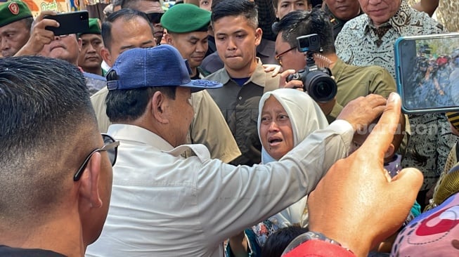 Resmikan Sumber Air Bersih di Kuningan, Menhan Prabowo Disambut Histeris Emak-emak