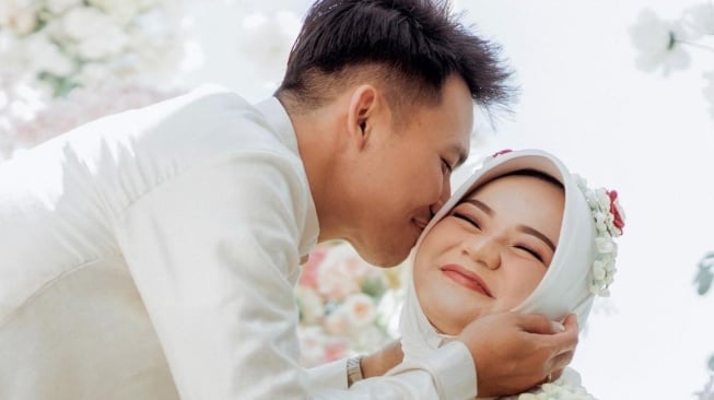 Momen Tujuh Bulanan Istri Witan Sulaeman. (Instagram/rismahanisulaiman_)