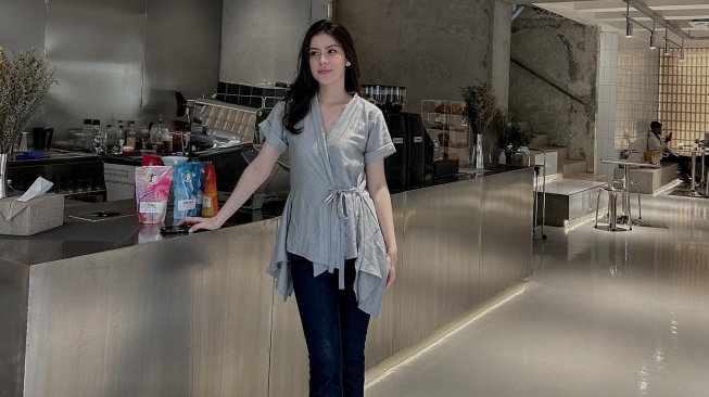 Bisnis Asyifa Dewi, Menantu Wakapolri Komjen Agus Andrianto Punya Brand Fashion Terkemuka