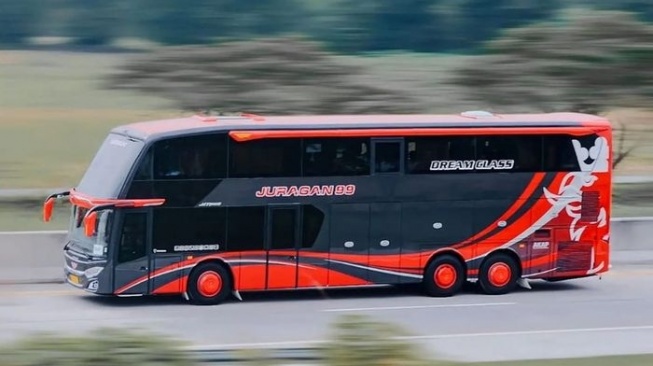 Bus Juragan 99 (Ist)