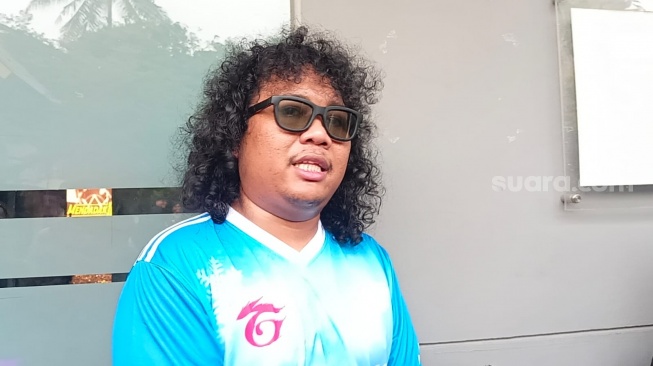 Perawakan Mirip, Kehadiran Marshel Widianto di Pemakaman Babe Cabita Bikin Warganet Kaget