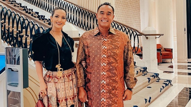 Nia Ramadhani dan Ardi Bakrie. [Instagram]