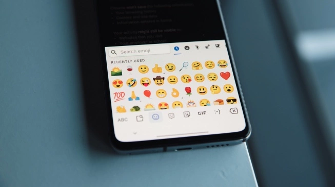 Ilustrasi emoji. [Unsplash/Emojisprout emojisprout.com]