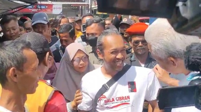 Didatangi Pendukung Gibran Saat Kunjungan di Sukoharjo, Ini Reaksi Mengejutkan Ganjar Pranowo