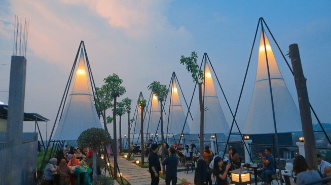 Citylight View di Paraduta Hill, Pesona Restoran Unik di Bandar Lampung