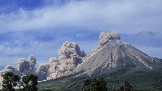 Wisatawan Diimbau Hindari Kawasan Gunung Sinabung, Ini Penyebabnya