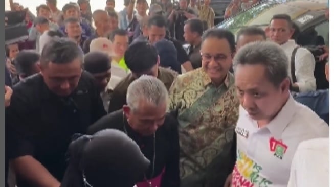 Disambut Baik Saat Safari Natal ke Pontianak, Ini Pesan Uskup Mgr Agustinus ke Anies Baswedan