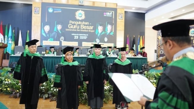 Universitas Ibn Khaldun (UIKA) Bogor, Kembali Kukuhkan 4 Guru Besar Baru di Tahun 2023, salah satu diantaranya adalah Prof. Dr. Maemunah Sa'diyah [Ist]