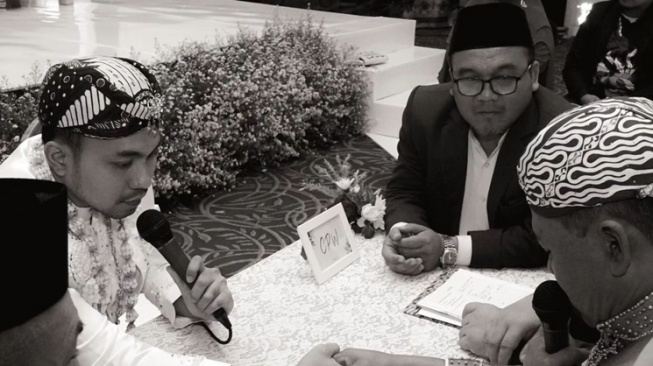 Potret Pernikahan Fariz Utama (Instagram/@farizutama30)