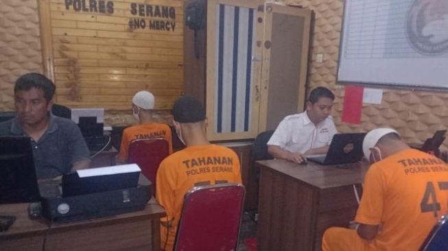 Dua Remaja Pembuat Tembakau Gorila Ditangkap, Produksi Barang Haram di Aparteman Tangerang