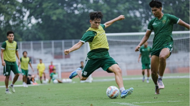 Libur Kompetisi BRI Liga 1, Pemain Persebaya Lakukan Latihan Secara Mandiri