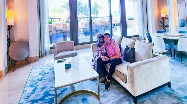 Potret hotel Syahrini dan Reino Barack di Dubai. (Instagram/princessyahrini)