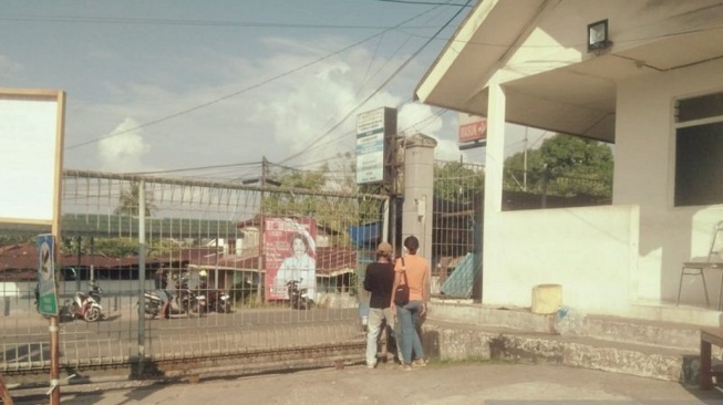 Tuntut Ganti Rugi, Gerbang RS Haulussy Ambon Digembok Pemilik Lahan, Pasien-Perawat Sempat Terkurung