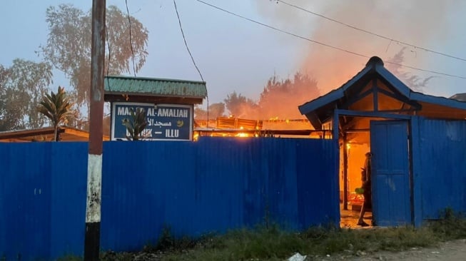 Masjid Di Puncak Jaya Papua Diduga Dibakar OTK, Polisi Selidik