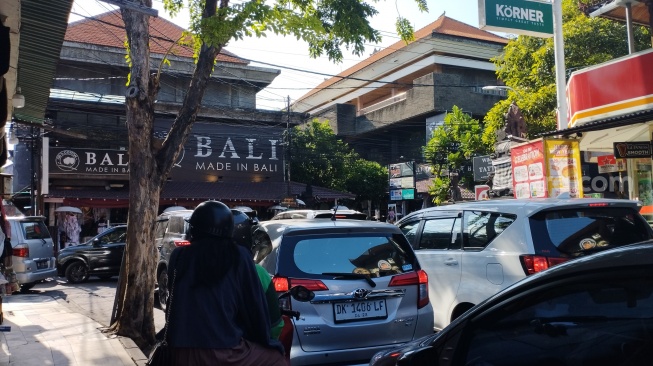 Menjelang Pergantian Tahun, Kemacetan Terpantau di Beberapa Titik di Kuta