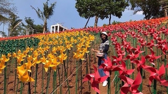 Spot foto Taman Kincir Tamelang. [Instagram @infokrw]