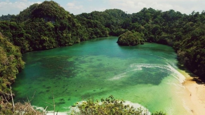 Kenapa Pulau Sempu Tidak Boleh Dikunjungi? Mahasiswa IPB Ditemukan Tewas di Sini