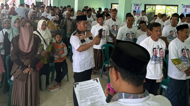 Ratusan guru swasta di Kabupaten Demak deklarasi dukungan untuk capres-cawapres nomor urut 2, Prabowo Subianto-Gibran Rakabuming Raka di Pilpres 2024. [Dok. Tim Media Prabowo-Gibran]