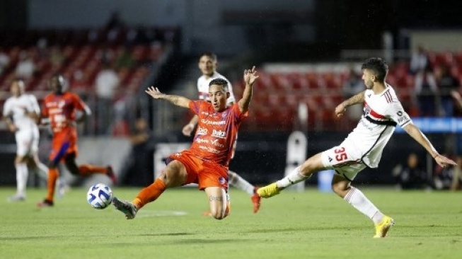 Paris Saint-Germain Resmi Rekrut Lucas Beraldo dari Sao Paulo