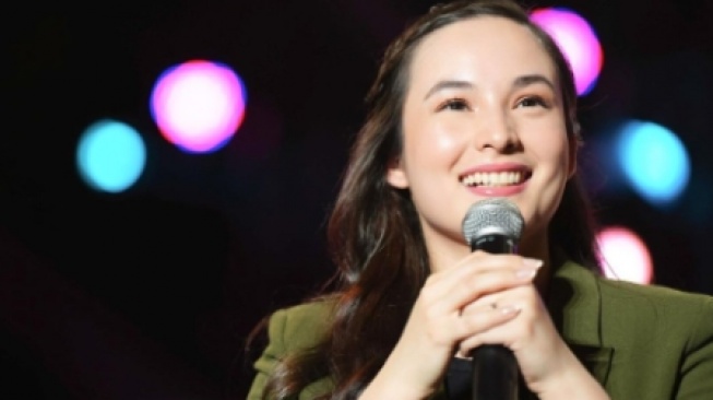 4 Karakter Chelsea Islan di Film & Series, Semuanya Ikonik!