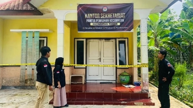 Sejumlah Kantor PPK di Bondowoso Rusak, Satu Terbakar Misterius