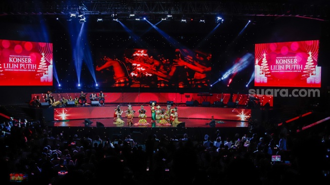 Suasana Konser Lilin Putih di Balai Sarbini, Semanggi, Jakarta, Rabu (3/1/2024). [Suara.com/Alfian Winanto]