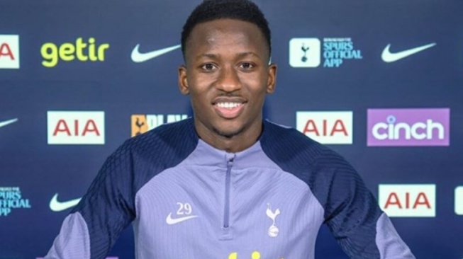 Pape Matar Sarr Teken Kontrak Baru di Tottenham Hotspur hingga 2030