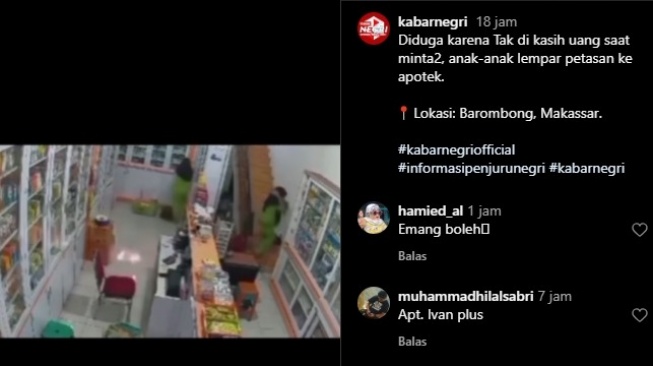 Diduga tak diberi uang, pengemis melempar petasan ke apotek. [Instagram]