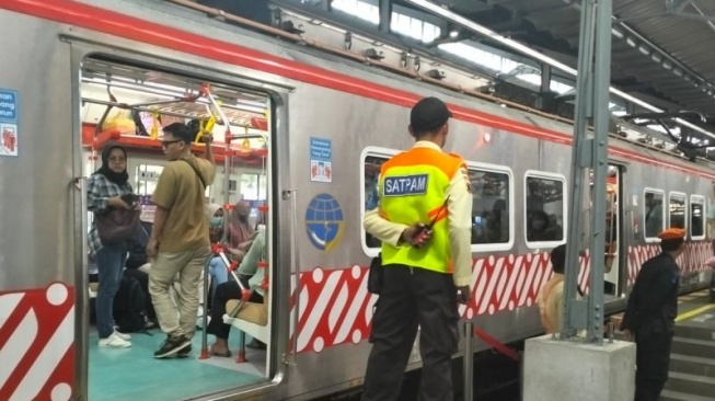 KAI Commuter Tambah 12 Kali Perjalanan dari Stasiun Palur