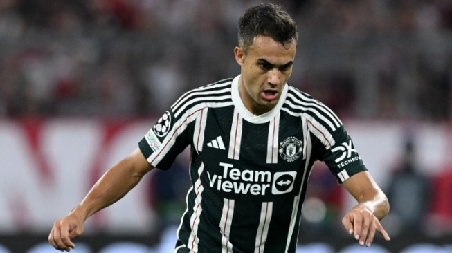 Ditendang Manchester United dan Tottenham, Sergio Reguilon Resmi Mendarat di Brentford