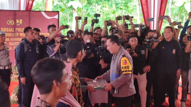 Kunjungi Gunungkidul, Kapolri Minta Masyarakat Tidak Terpengaruh Tensi Politik di Media Sosial yang Kian Memanas