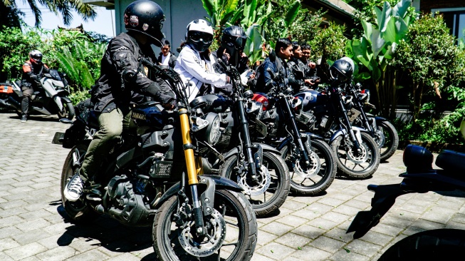 Peserta mendapatkan pembekalan mengenali kopi dalam touring XSR 155 Motoride The Wanderlust  [PT Yamaha Indonesia Motor Manufacturing]