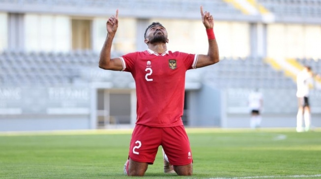 Pemain sayap Timnas Indonesia Yakob Sayuri merayakan keberhasilan mencetak gol pada laga uji coba kontra Libya di Stadion Titanic Mardan, Antalya, Turki, Jumat (5/1/2024). Indonesia takluk dari Libya dengan skor 1-2. (HO-PSSI)