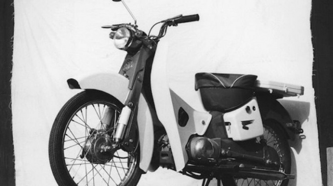 Baby Twin AA, kembaran dari Honda Super Cub (mc-web.jp)