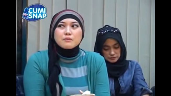 Dewi Yuliawati, mantan istri mantan istri Ustaz Solmed (YouTube/cumivideo)