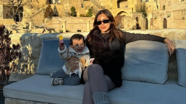 Liburan Keluarga Jessica Iskandar di Cappadocia.  (Instagram/inijedar)