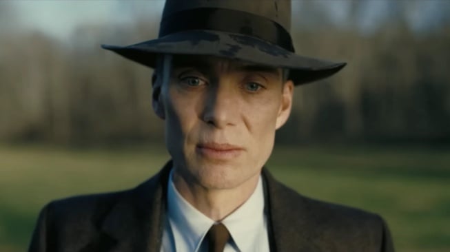 Cillian Murphy Sukses Raih Piala Golden Globe Pertama Berkat Oppenheimer