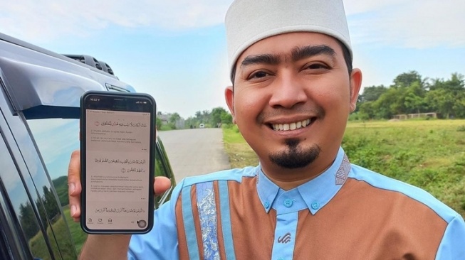 Ustaz Solmed Sekolah di Mana? Santai Lebih Dianggap Artis daripada Ulama Gegara Pamer Rumah Mewah