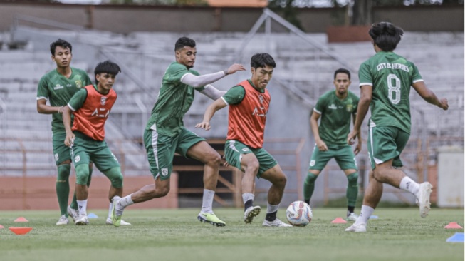 Jelang Bergulirnya Liga 1, Paul Munster Bawa Banyak Hal Baru Bagi Persebaya