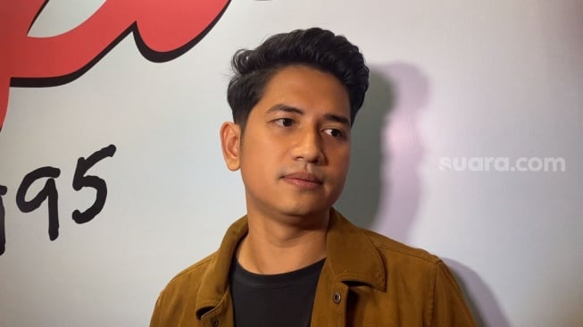 Zikri Daulay di Epicentrum XXI, Kuningan, Jakarta, Selasa (9/1/2024). [Suara.com/Adiyoga Priyambodo]