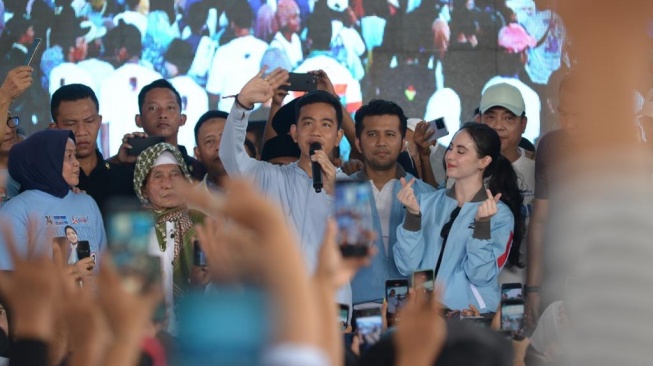 Pesan Gibran ke Emak-emak di Banyuwangi: Saya Titip Jaga Suara, Jangan Serang Balik Lawan