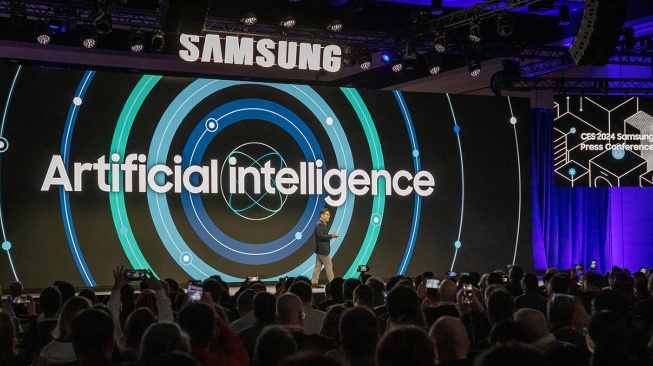 Samsung mengumumkan sejumlah kegunaan teknologi AI di produknya dalam acara CES 2024. [Samsung Indonesia] 