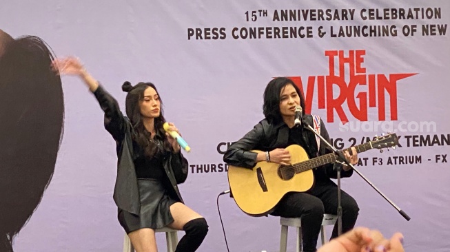 The Virgin di acara peluncuran lagu terbaru, Cinta Terlarang 2 di kawasan Senayan, Jakarta Pusat pada Kamis (11/1/2024) [Suara.com/Tiara Rosana].