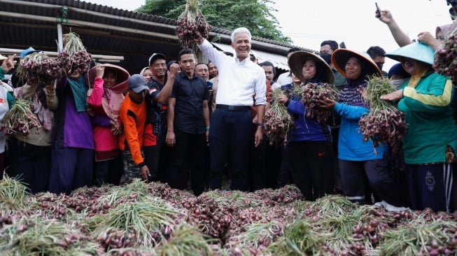 Permudah Petani Bawang Dapatkan Pupuk, Ini Hal yang Akan Dilakukan Ganjar