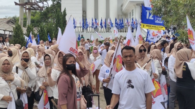 Relawan Prabowo-Gibran Sosialisasikan Makan Siang Gratis Di Kandang AMIN: Baik Untuk Cegah Gizi Buruk