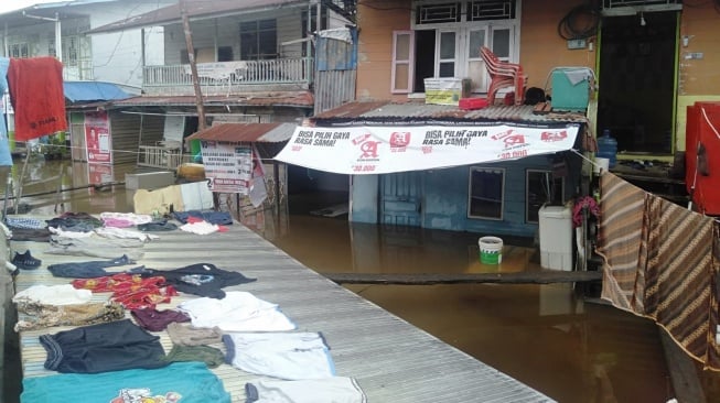 Banjir Sintang Makin Parah, 3.169 Jiwa Terdampak hingga Jalan Poros Putus