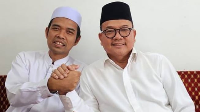 Kala Salam Komando UAS dan Rusli Zainal Jadi Persoalan Pegiat Antikorupsi