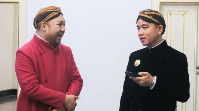 Beda Usia, Nasib Sama: Didit Prabowo dan Jan Ethes Punya Kemiripan Ini Sejak Kecil