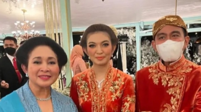 Sama-Sama Harga Selangit, Intip Koleksi Tas Mewah Titiek Soeharto dan Selvi Ananda